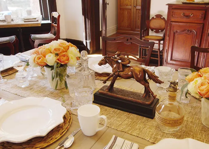 Louisville Bourbon Inn